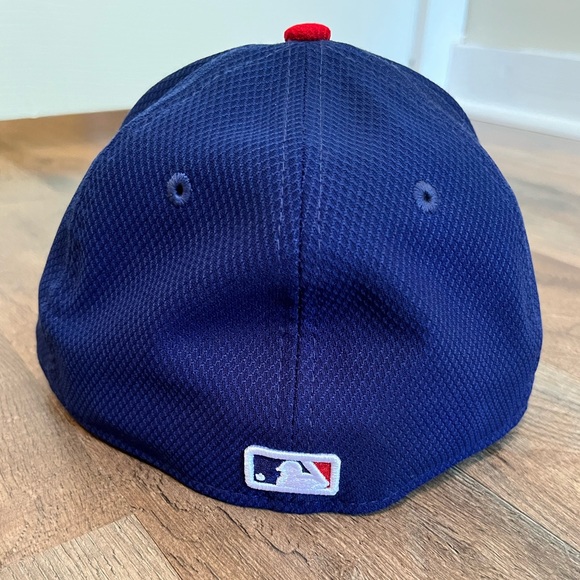 Texas Rangers New Era Hat size 7 1/4 - Picture 2 of 3